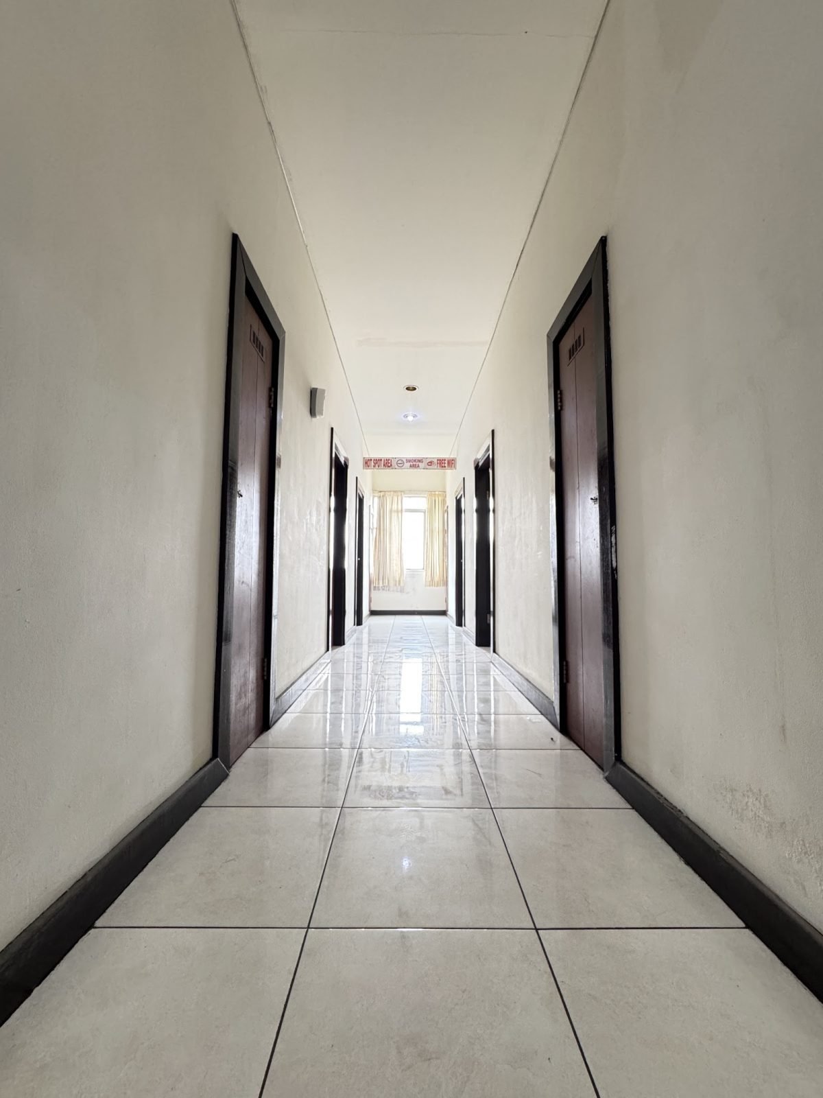 Lorong & Tangga 1