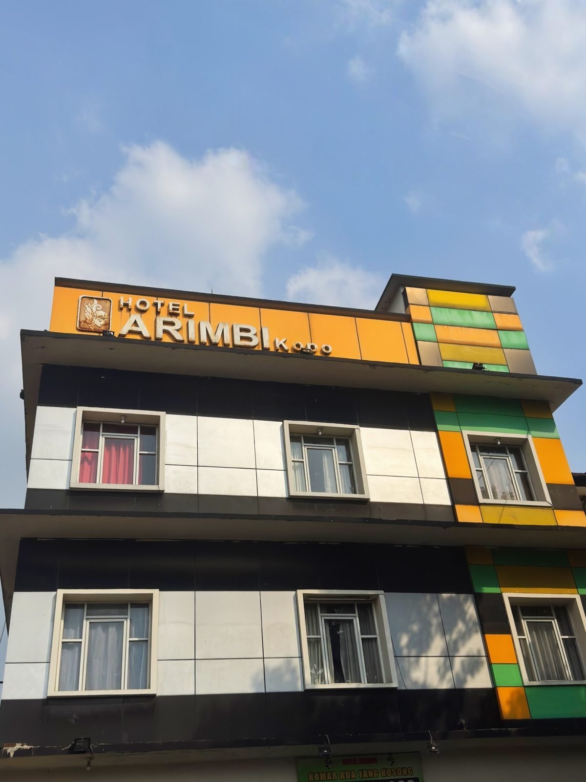 Gedung Hotel Arimbi 2