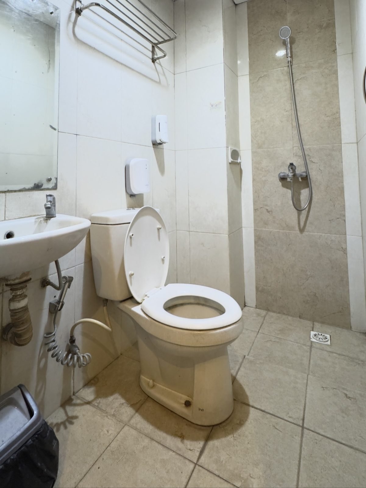 Kamar Room 1 (Foto 4)